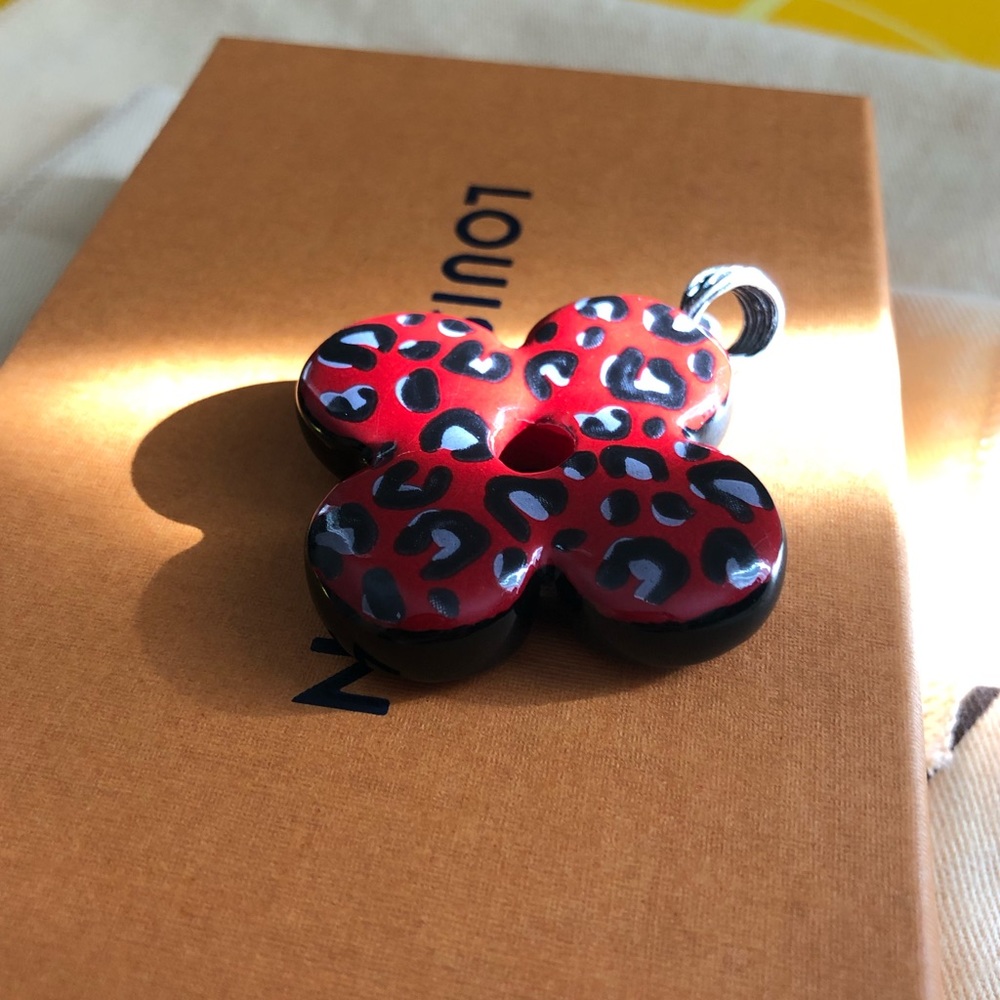 Authentic Louis Vuitton Leopard necklace ornaments